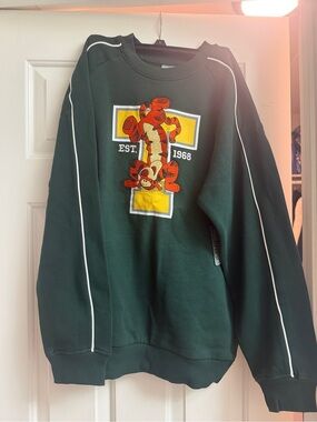 Disneyland Dark Green Sweatshirt with Tigger Graphic crewneck